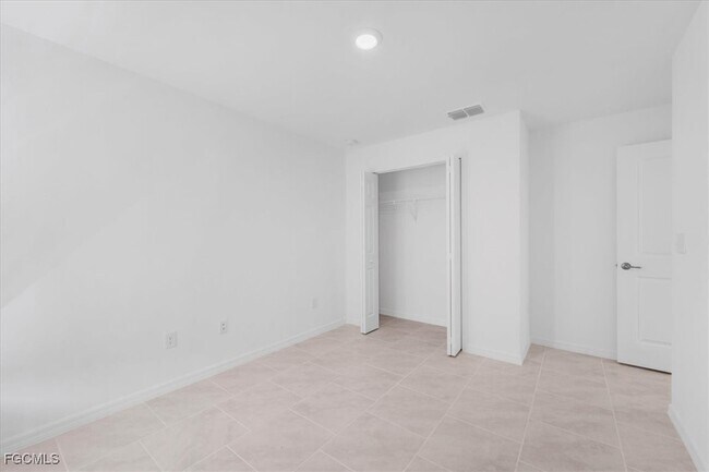 Building Photo - 2224 NW 23rd Terrace