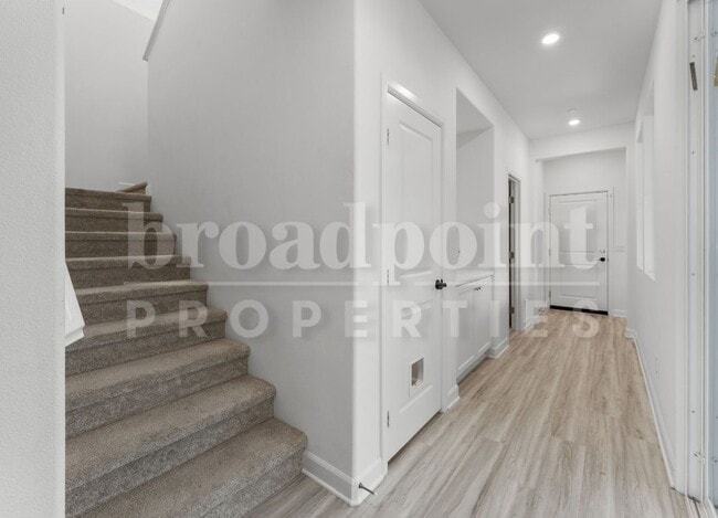 Building Photo - 27941 Silo Ln