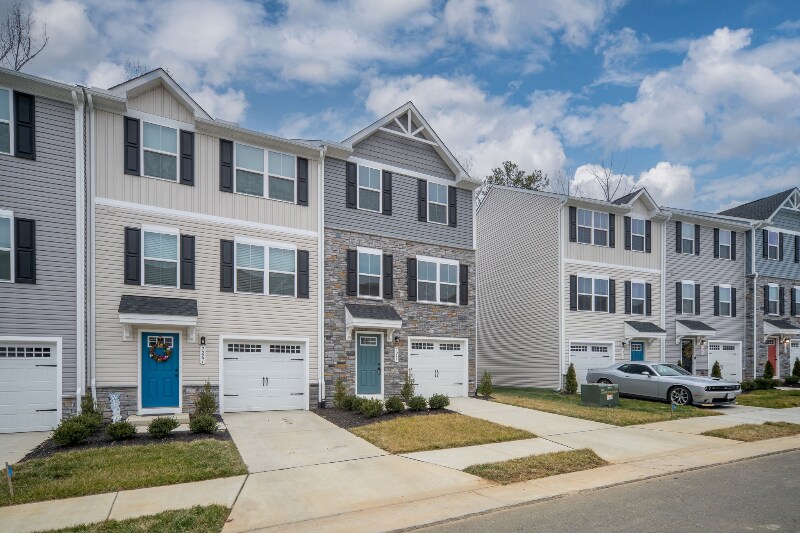 Building Photo - 7263 Congressional Cir