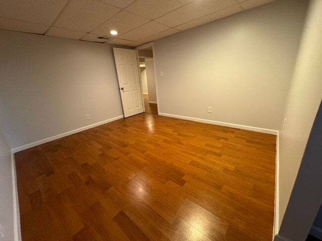 Building Photo - THREE BEDROOM  w Finished Basement- PARKLA...