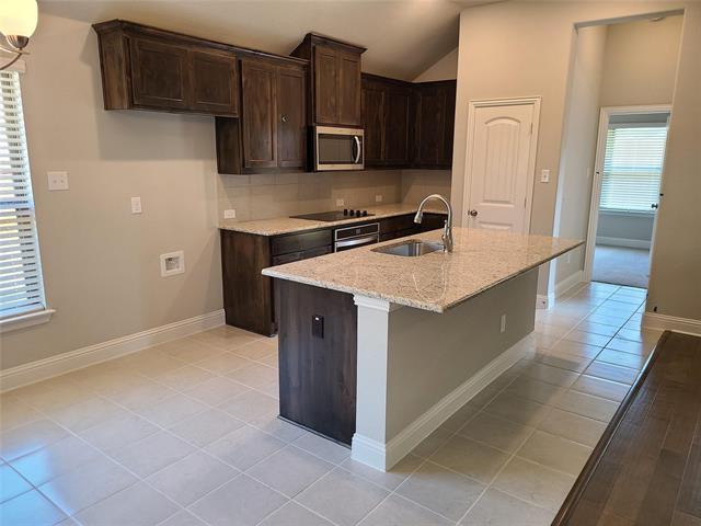 Building Photo - 106 Sonterra Ct