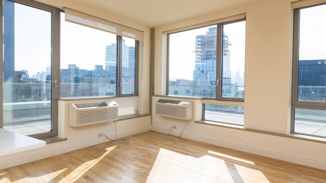 Building Photo - 56 Broadway
