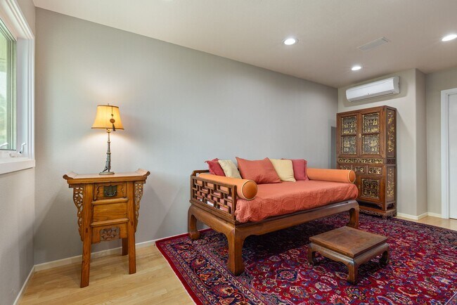 Building Photo - LUXURY RESORT 5/4.5/3+ HOME IN KAHALA, MUS...