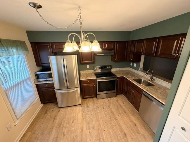 Building Photo - 2516 W Straw Bridge Chase W