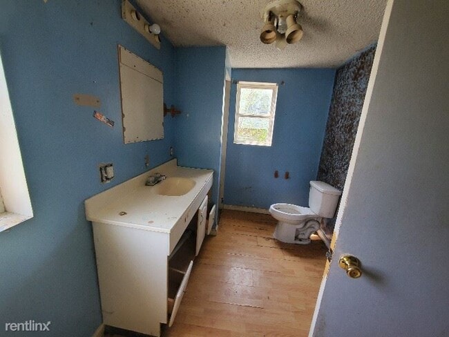 Building Photo - 3 br, 2 bath House - 410 North Branson Street