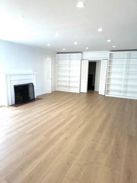 Building Photo - 712 Woodruff Ave