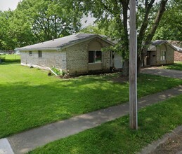 Building Photo - 43 Teri Dr