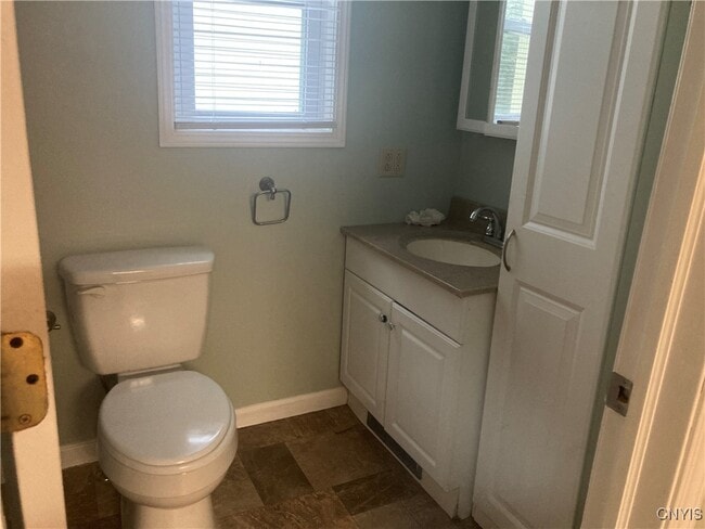 Building Photo - 313 High St