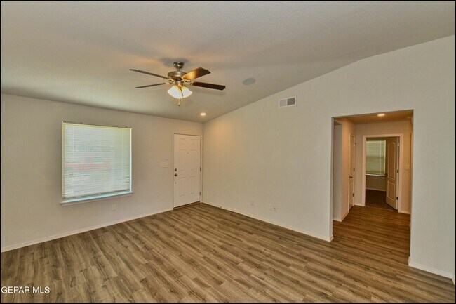 Building Photo - 952 Orangetip Dr