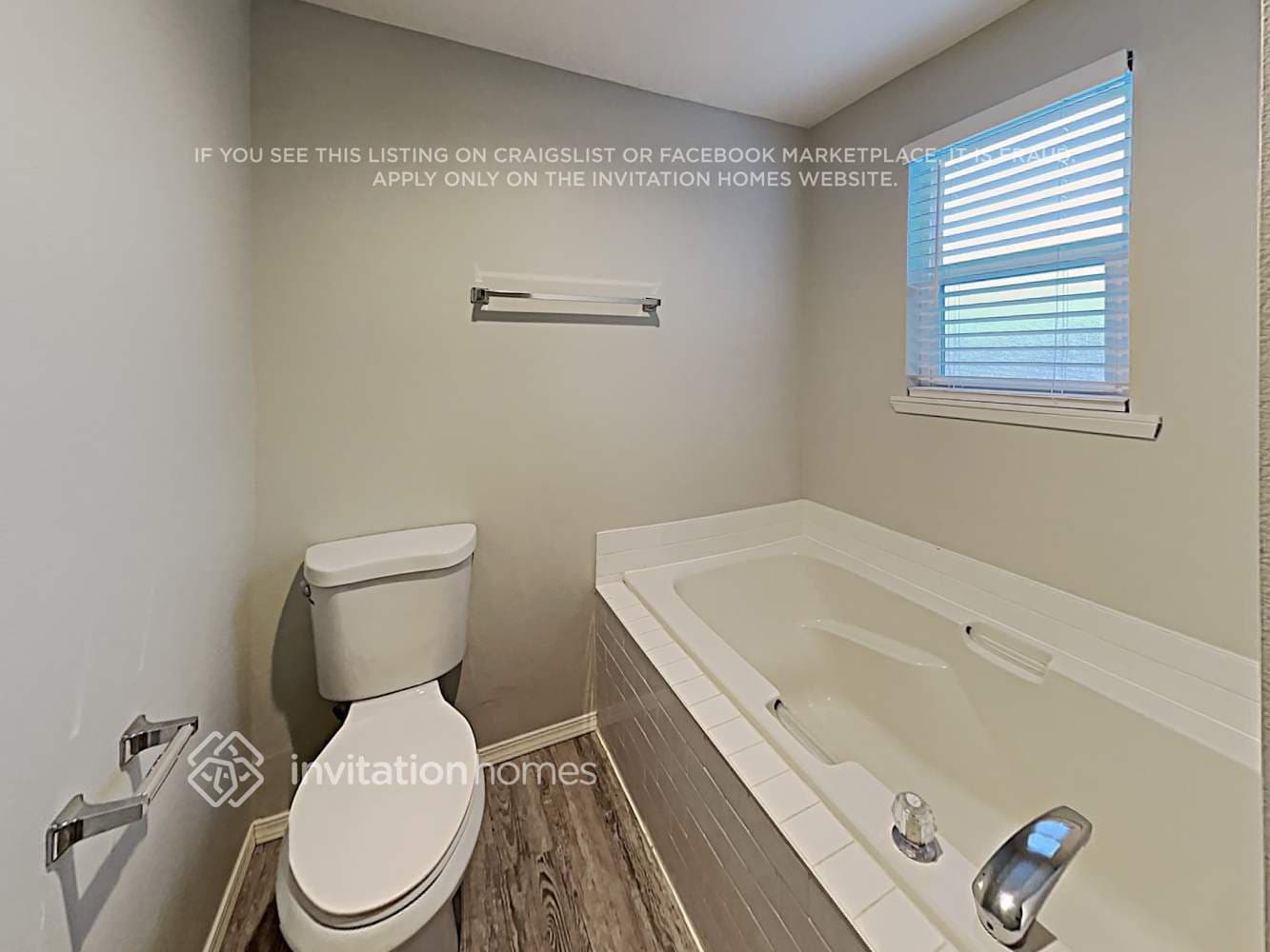 Building Photo - 1825 23rd Ave Ct SE