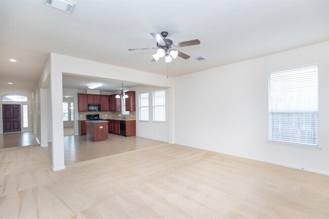 Building Photo - 7435 Boerne Creek Dr