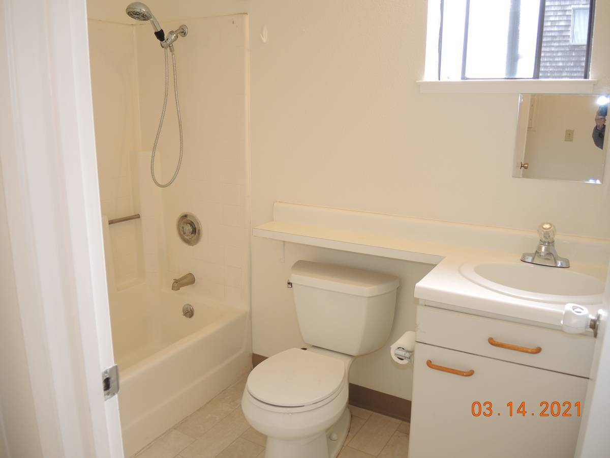 Building Photo - 47109 Benns Ter