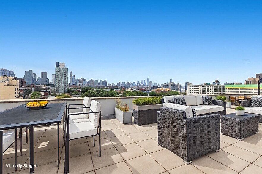 Building Photo - 97 Grand St