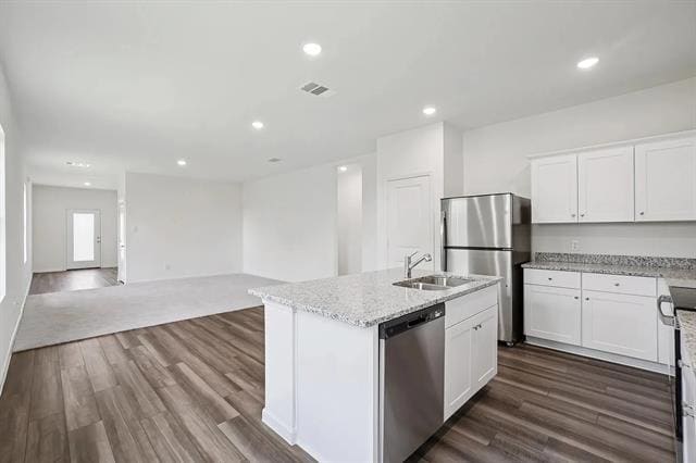 Building Photo - 2004 Prairie Ln