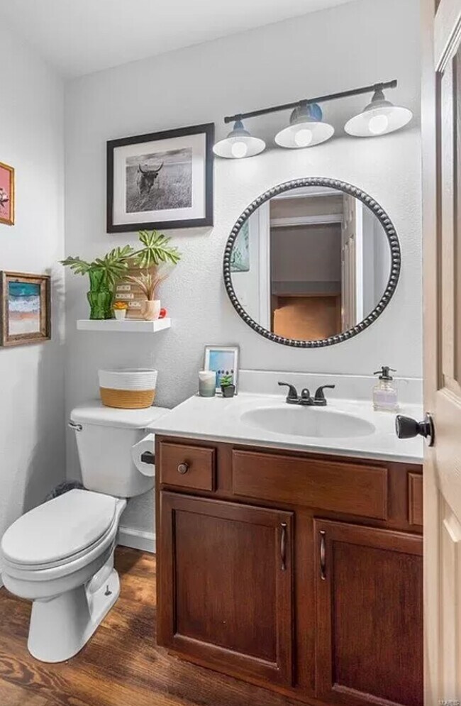 Building Photo - 1405 Prospect Dr