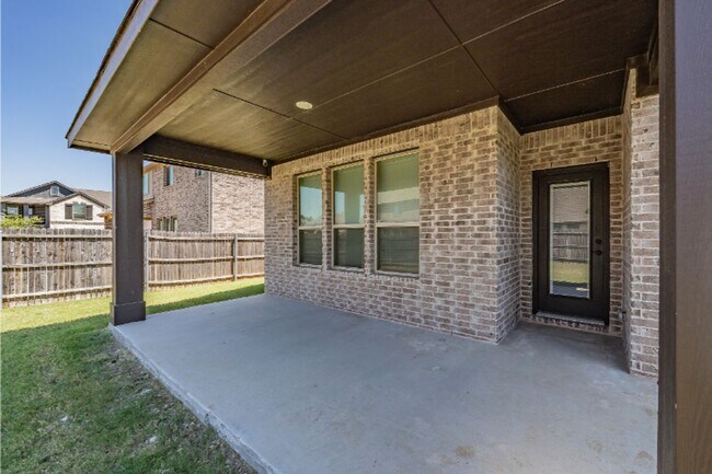 Building Photo - 504 Ridgewater Trail
