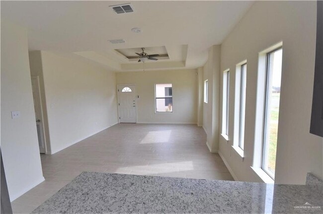 Building Photo - 1215 Upas Dr