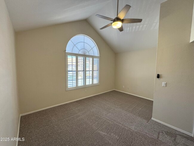 Building Photo - 4901 E Kelton Ln