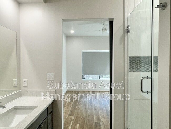 Building Photo - 1665 Midtown Pl