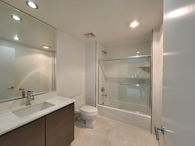 Bathroom 2 - 1730 Sawtelle Blvd