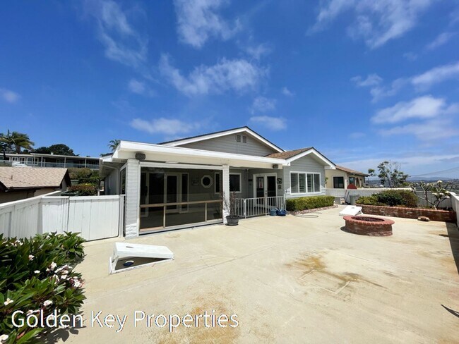 Building Photo - Beautiful ocean-view home located in the h...