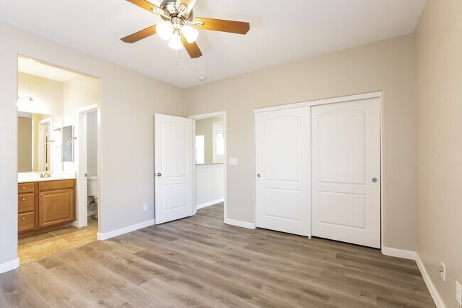 Building Photo - 699 Bridgeford Ct