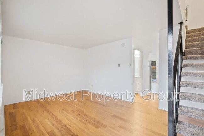 Building Photo - 7409 Hazelcrest Dr