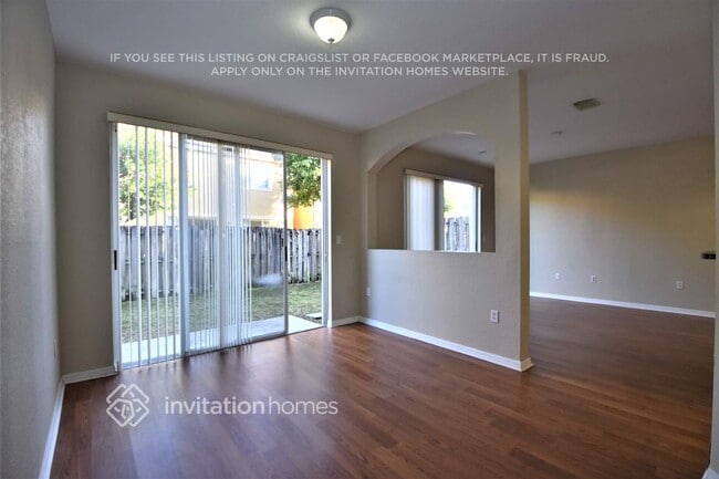 Building Photo - 13737 SW 116th Terrace
