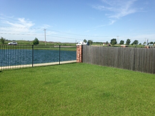Building Photo - 4 Bedrooms/3 Car Garage in a Fantastic location in Edmond! - Right Across from Quail Springs