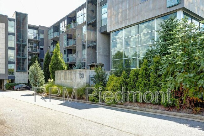 Building Photo - 130 Arizona Ave NE