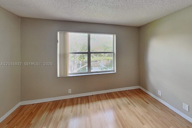 Building Photo - 16203 Opal Creek Dr