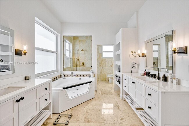 Building Photo - 1500 SW 171st Terrace