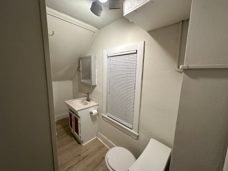 Building Photo - 381-383-383 S 3rd St