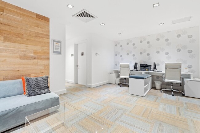 Building Photo - 951 Brickell Ave