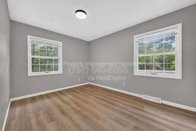 Building Photo - 4503 Leeward Dr