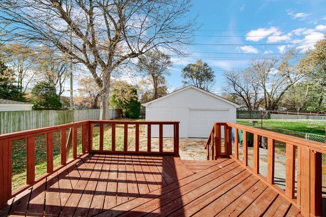 Building Photo - 3 Bedroom 1 Bathroom House for Rent!