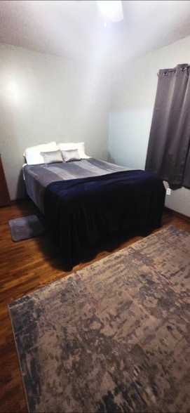 Building Photo - 7629 Bloomington Ave S