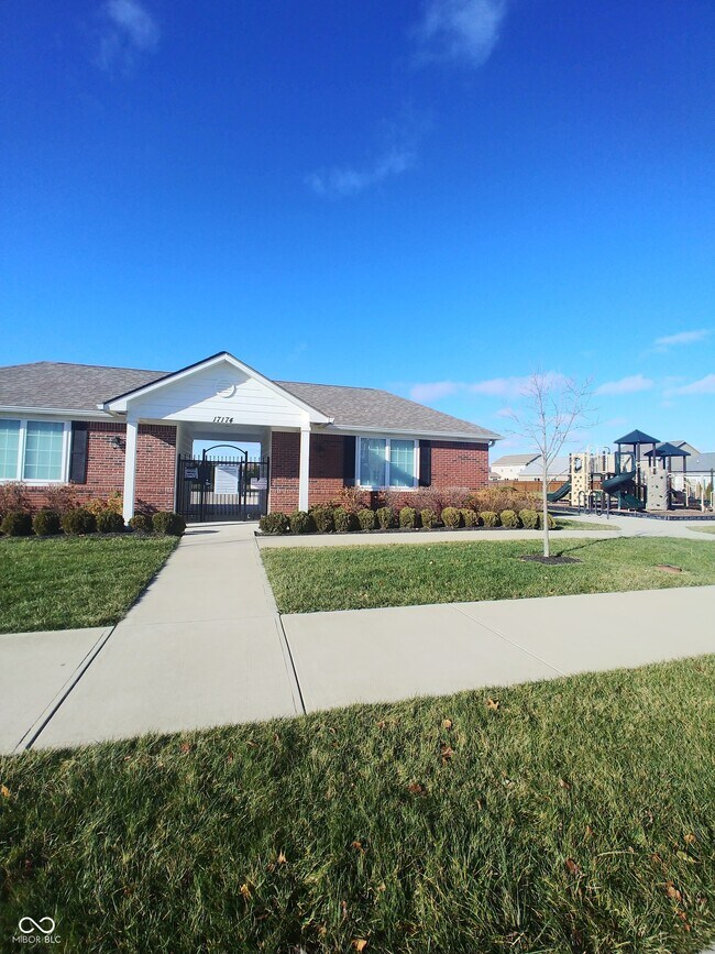 Building Photo - 17337 Retford Dr