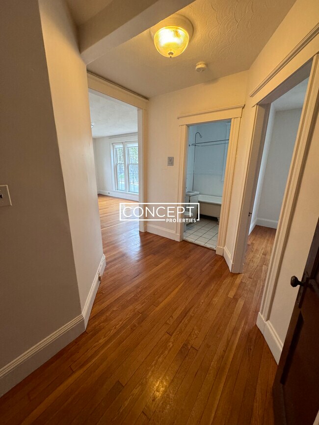 Building Photo - 120 Summer St