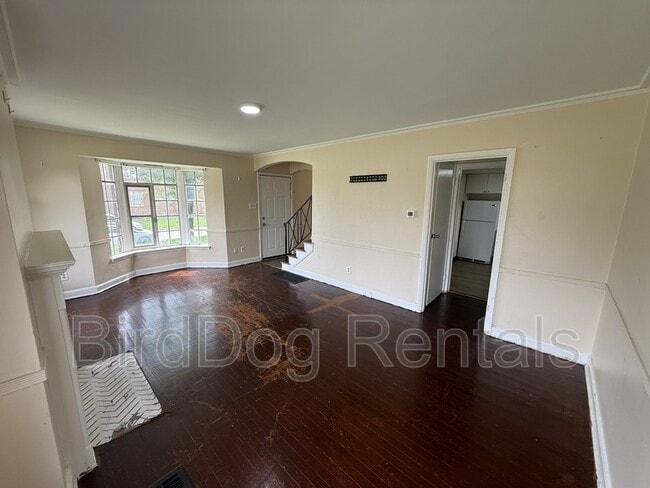 Building Photo - 1025-1027 Lilley Avenue - 1