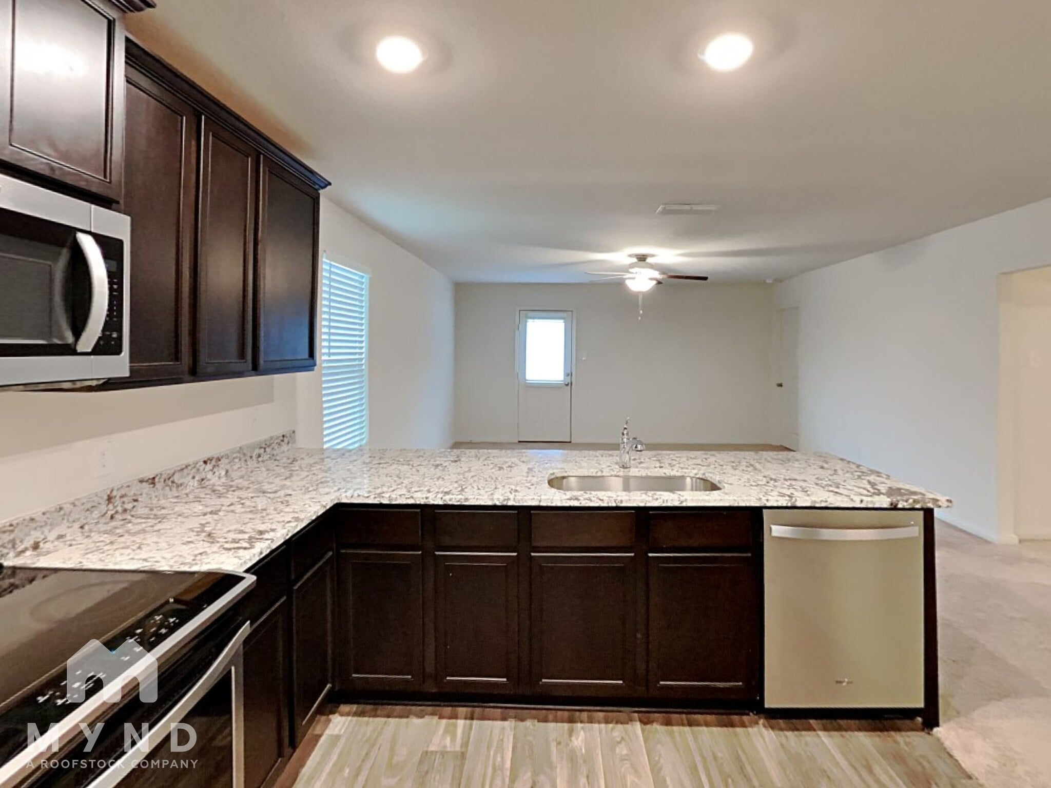 Building Photo - 7331 Anchor Cyn