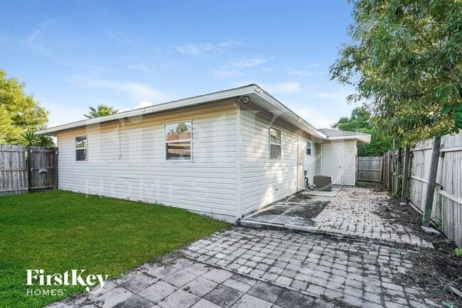 Building Photo - 12135 Americus Ln