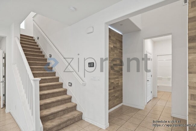 Building Photo - 1339 Sauvignon St