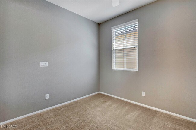 Building Photo - 2255 Valdina St