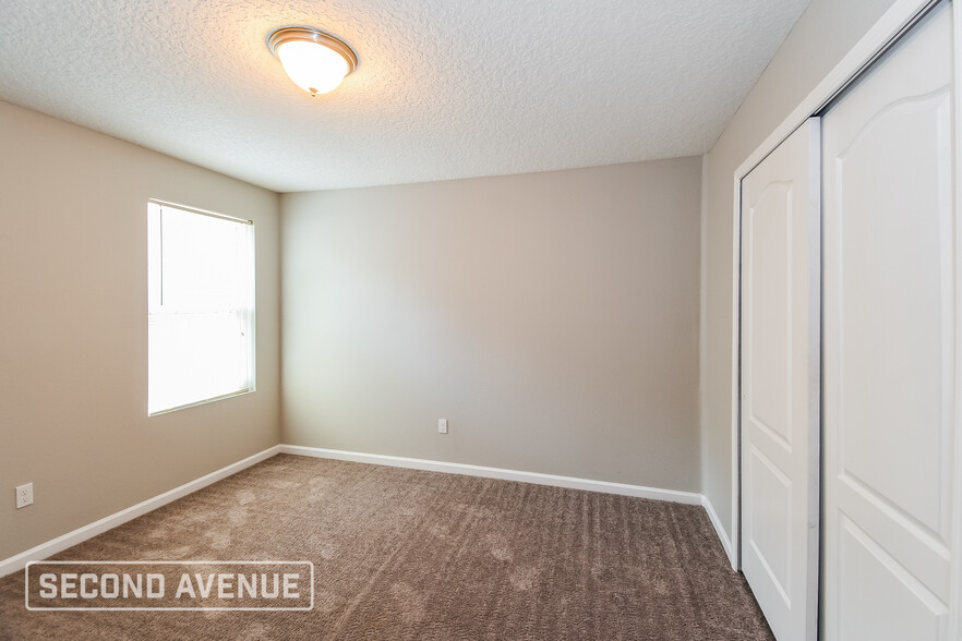 Building Photo - 6332 Trimpe Ln