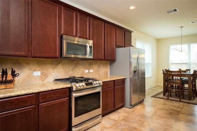 Building Photo - 25023 Diamond Ranch Dr