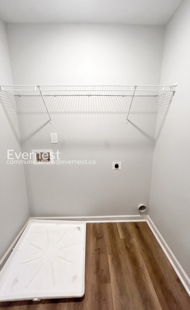 Building Photo - Modern 3-Bedroom Home in a Walkable, Bike-Friendly Community / Pet Friendly