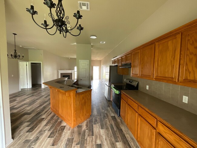 Building Photo - 2321 Berry Ln