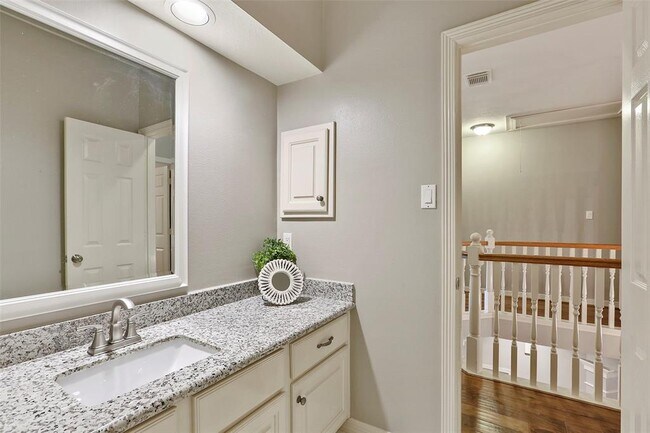 Building Photo - 71 Ivory Moon Pl
