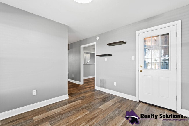 Building Photo - 1018 Harbour Dr